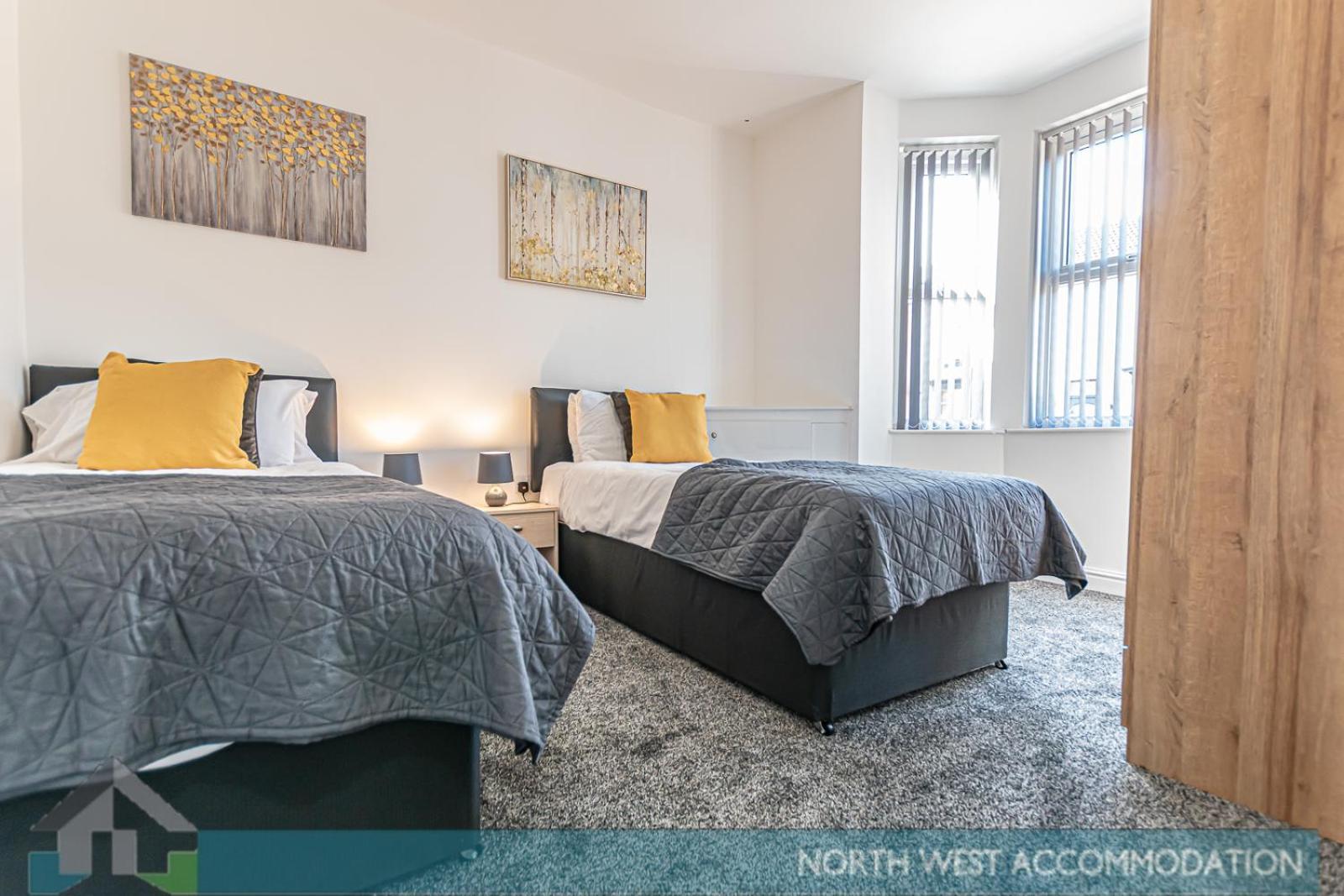 Wellfield Serviced Accommodation Warrington Buitenkant foto