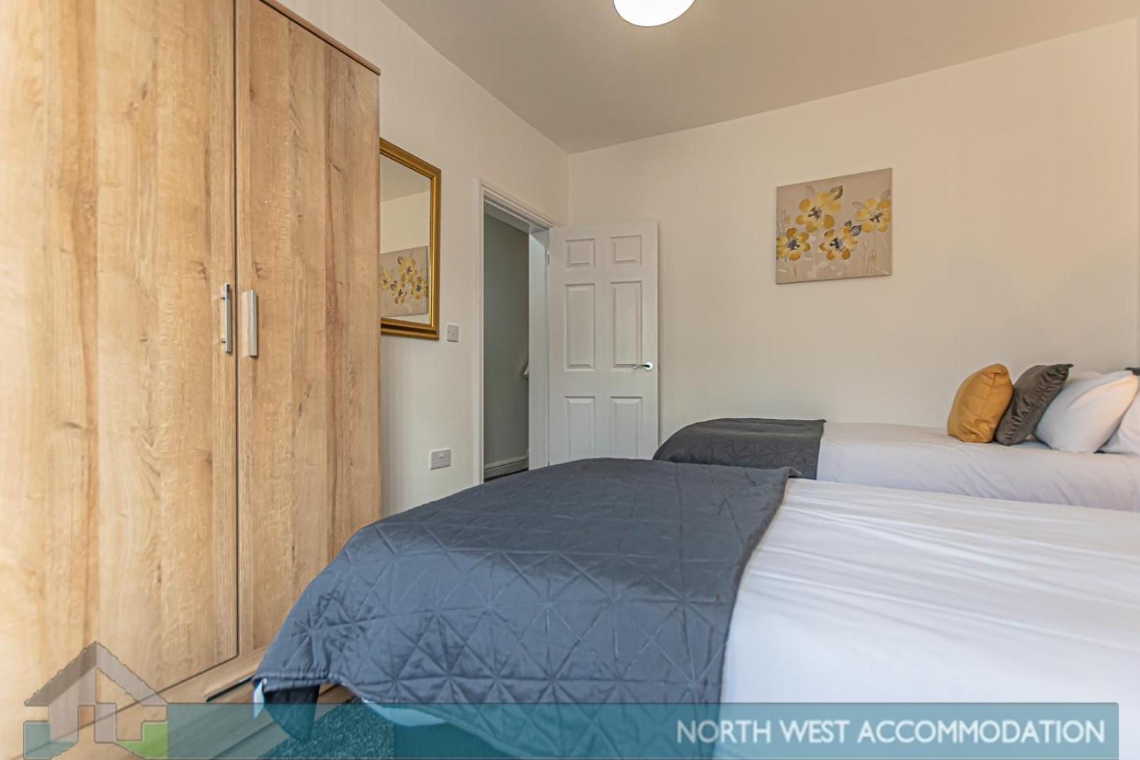 Relocation Or Family Stay 3Br Home In Warrington Buitenkant foto