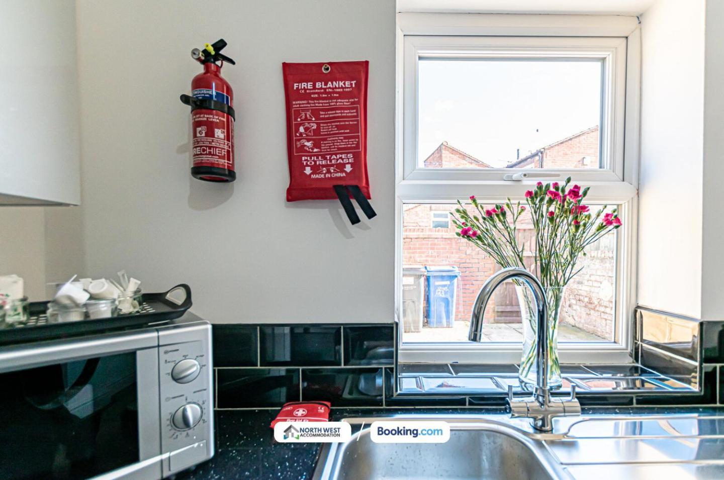Relocation Or Family Stay 3Br Home In Warrington Buitenkant foto