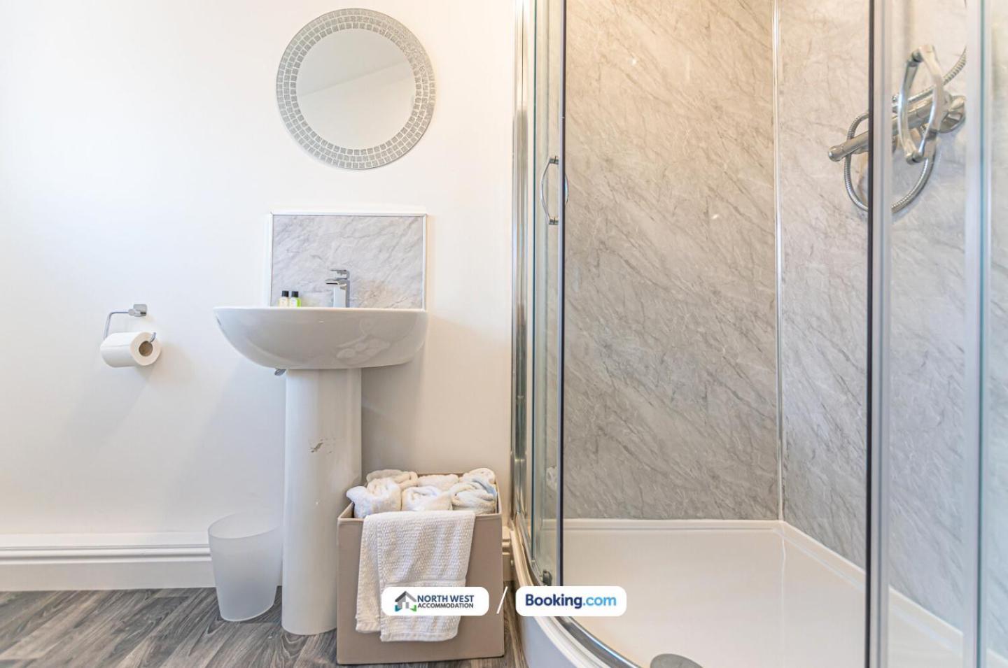 Relocation Or Family Stay 3Br Home In Warrington Buitenkant foto