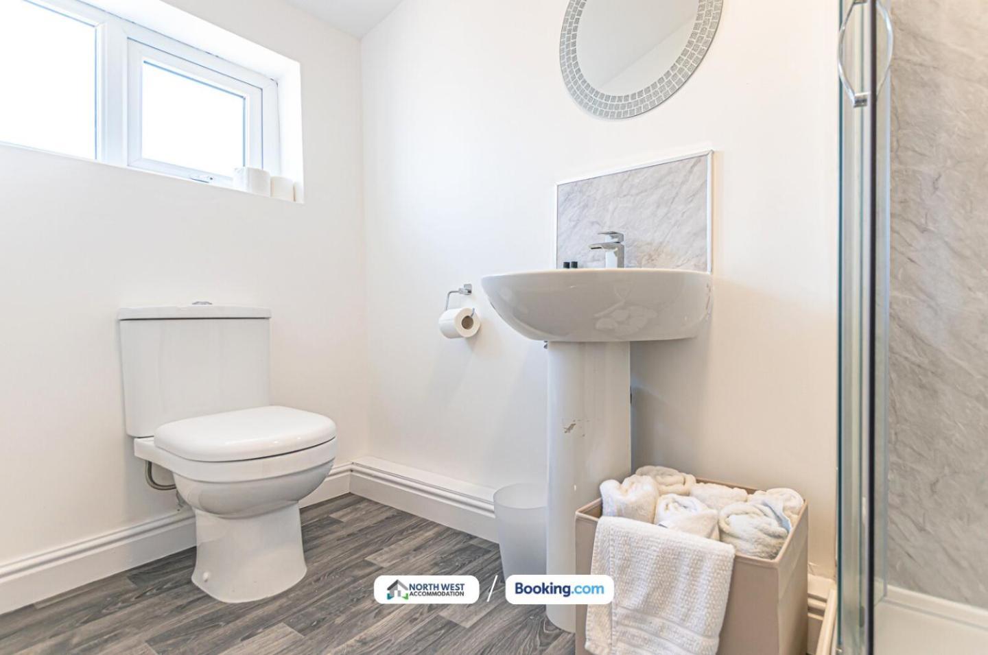 Relocation Or Family Stay 3Br Home In Warrington Buitenkant foto