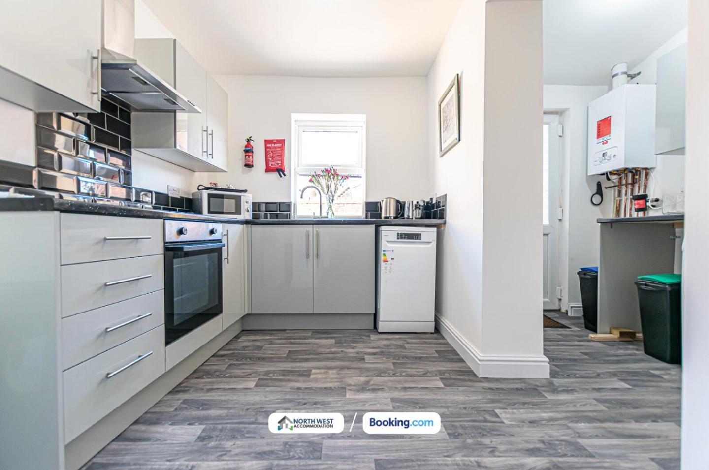 Relocation Or Family Stay 3Br Home In Warrington Buitenkant foto